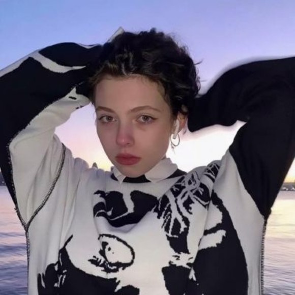 Poshmark profile picture for @persecute